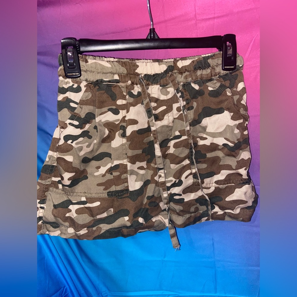 Comfy camo shorts